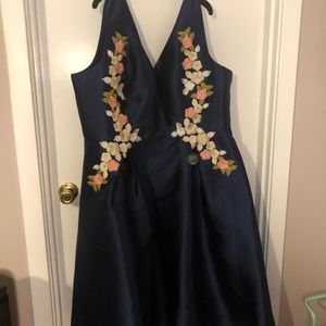 Ch Chi London Curve Embroidered Floral Navy Dress